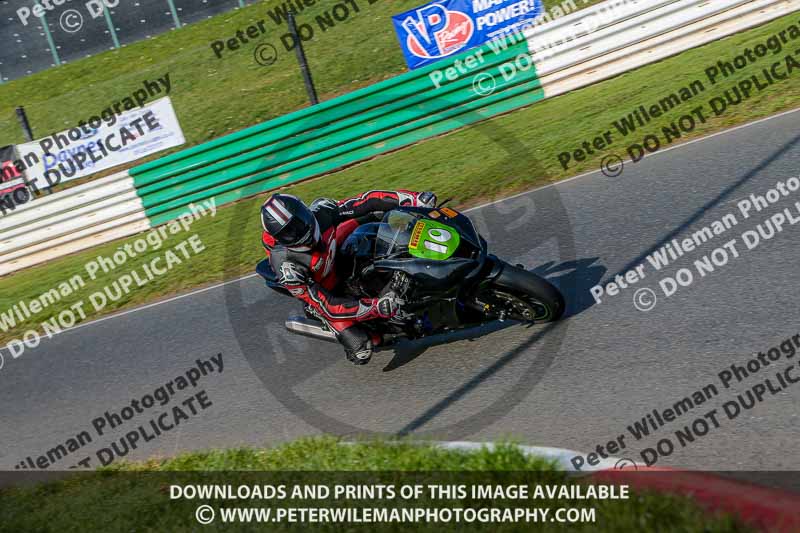 PJ Motorsport Photography 2018;enduro digital images;event digital images;eventdigitalimages;mallory park;mallory park photographs;mallory park trackday;mallory park trackday photographs;no limits trackdays;peter wileman photography;racing digital images;trackday digital images;trackday photos
